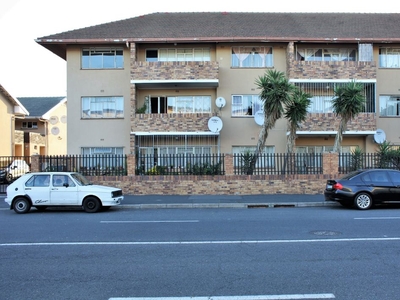 2 Bedroom Sectional Title Sold in Goodwood Estate