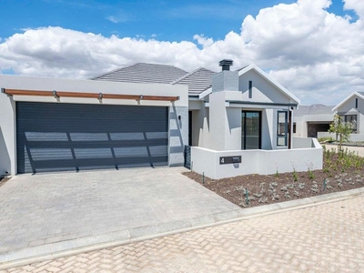 Wheatfields Security Estate ticks all the boxes as tranquil, upmarket, country living.