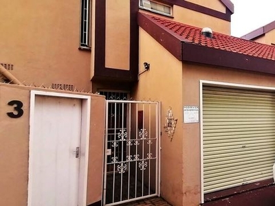 Modern townhouse for Sale in Potchefstroom Central