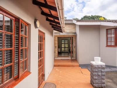 4 Bedroom Freehold For Sale in Waterfall