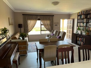 2 Bedroom House To Let in Blombosch