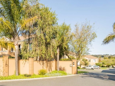 2 Bedroom apartment sold in Durbanville Central
