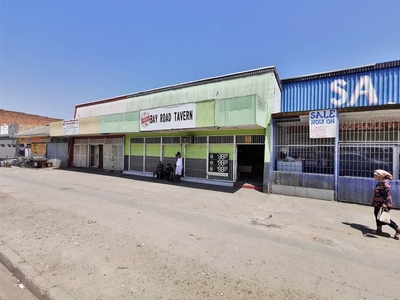 417 m² Commercial space in Uitenhage Central