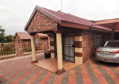 3 Bedroom House For Sale in Ikageng