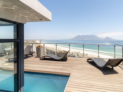 3 Bedroom Apartment For Sale in Bloubergstrand