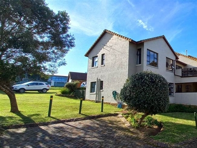 2 Bed Apartment in Mossel Bay Golf Estate