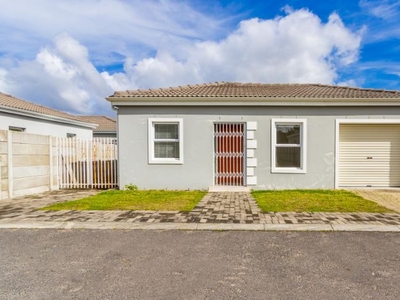2 Bedroom house sold in Newton, Wellington