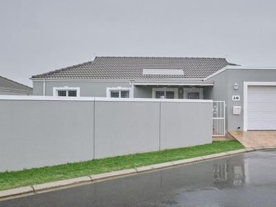 2 Bedroom house sold in Pinehurst, Durbanville