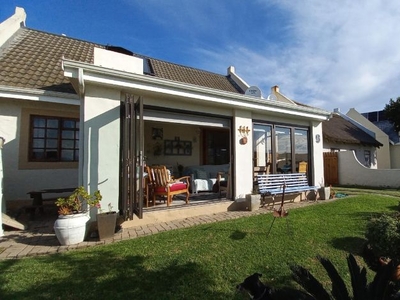 3 Bedroom duplex townhouse - freehold for sale in Island View, Mossel Bay