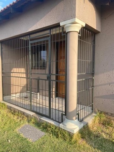 Apartment For Rent In Witbank Ext 3, Witbank
