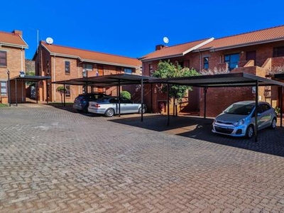 Apartment For Sale In Amorosa, Roodepoort