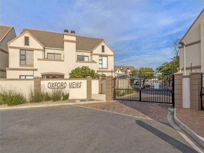 Apartment For Sale In Longdown, Somerset West