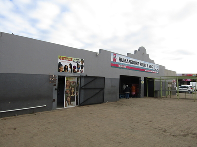 Building For Sale in Humansdorp