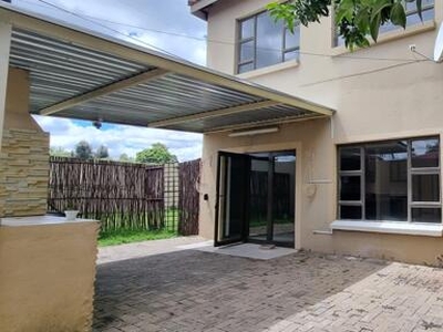 House For Rent In Langenhovenpark, Bloemfontein