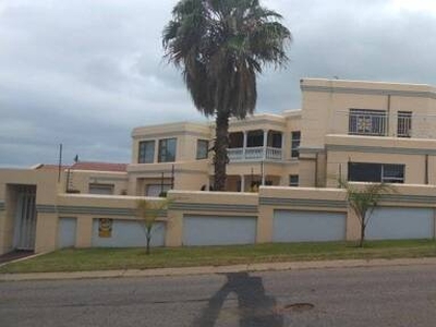 House For Sale In Die Heuwel Ext 4, Witbank