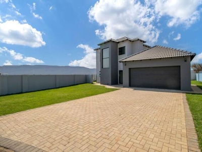 House For Sale In Everglades Estate, Hartbeespoort