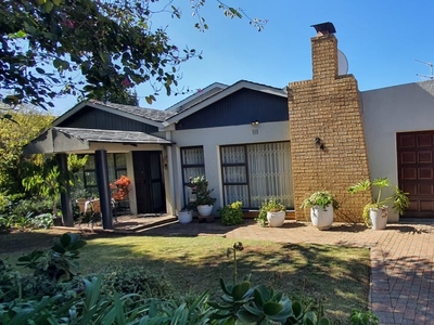House For Sale in Gillview, Johannesburg