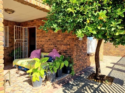 House For Sale In Homevale, Kimberley