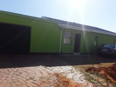 House For Sale In Lenasia Ext 10, Johannesburg