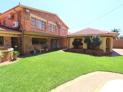 House For Sale In Lenasia Ext 7, Johannesburg