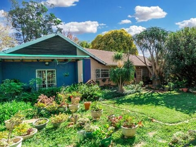 House For Sale In Montgomery Park, Johannesburg