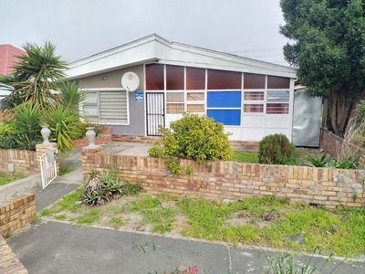 House For Sale in Richmond, Goodwood