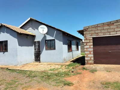 House For Sale in Villa Liza