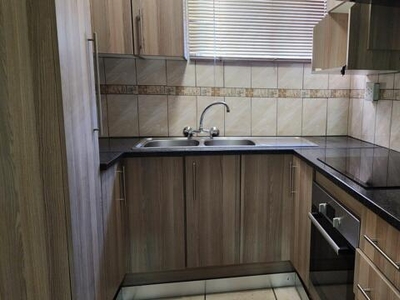 Townhouse For Rent In Willows, Bloemfontein