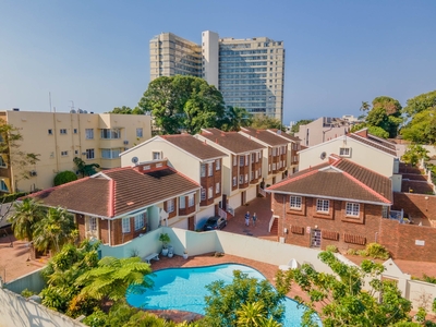 Townhouse For Sale in Essenwood, Durban