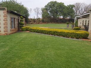 21.4 ha Farm in Rustenburg Central