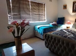 Rooms for rentals in Goodwood , Cape town for R100 hourly ,2 hourly R150 - Cape Town