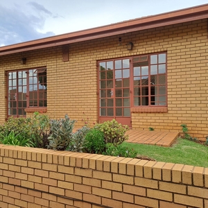 1 Bedroom Retirement Unit For Sale in Wilro Park