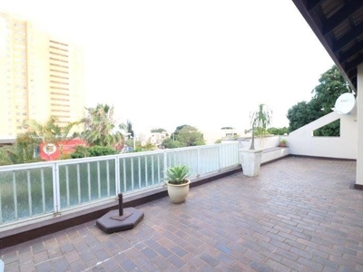 3 Bedroom Flat To Let in Umhlanga Central