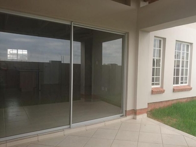 3 Bedroom townhouse - sectional to rent in Waterval East, Rustenburg