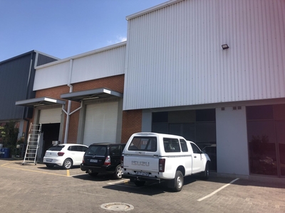 379m² Warehouse To Let in Warehouse E05, Linbro Park