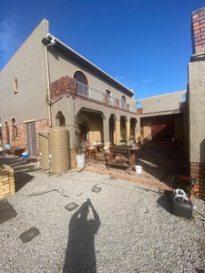 4 Bedroom House For Sale in Parkersdorp
