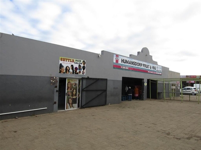 753 m² Commercial space in Humansdorp