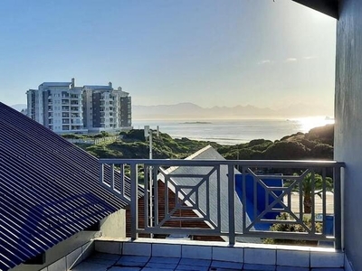 Apartment For Sale In Diaz Beach, Mossel Bay