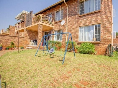 Apartment For Sale In Faerie Glen, Pretoria