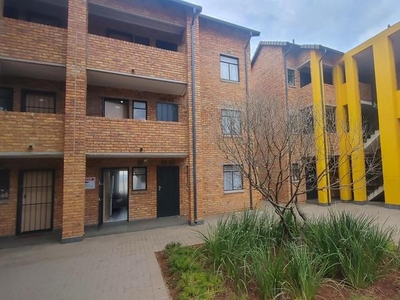Apartment in Kliprivier For Sale