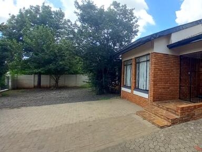 House For Rent In Fleurdal, Bloemfontein