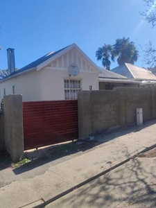 House For Sale In Cannon Hill, Uitenhage