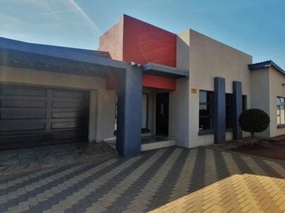 House For Sale In Chroompark, Mokopane