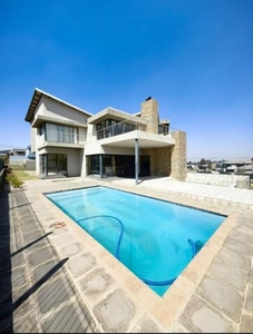 House For Sale In Eikenhof, Johannesburg