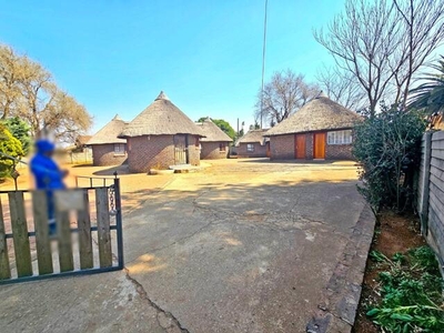 House For Sale In Eloff, Delmas