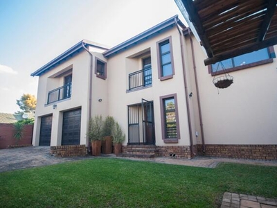 House For Sale In Highveld, Centurion