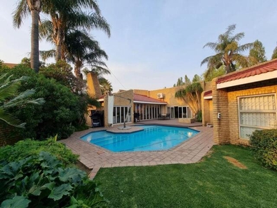 House For Sale In Jim Fouchepark, Welkom