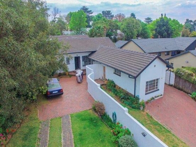 House For Sale In Lyndhurst, Johannesburg