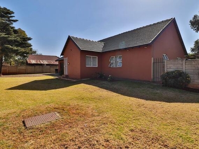 House For Sale In Mimosa Park, Germiston