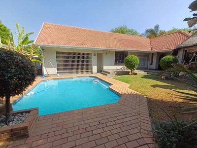 House For Sale In New Redruth, Alberton